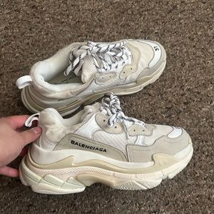 Balenciaga tripleS white 37